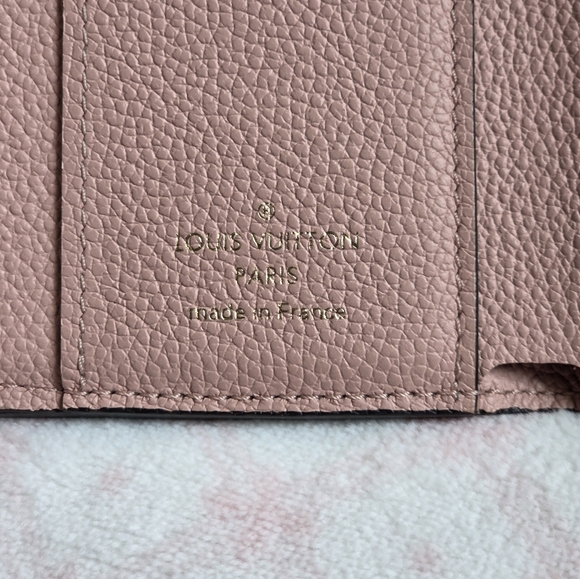Louis Vuitton Zoe Wallet | Rose Poudre | Monogram Empreinte Leather - Picture 4 of 5